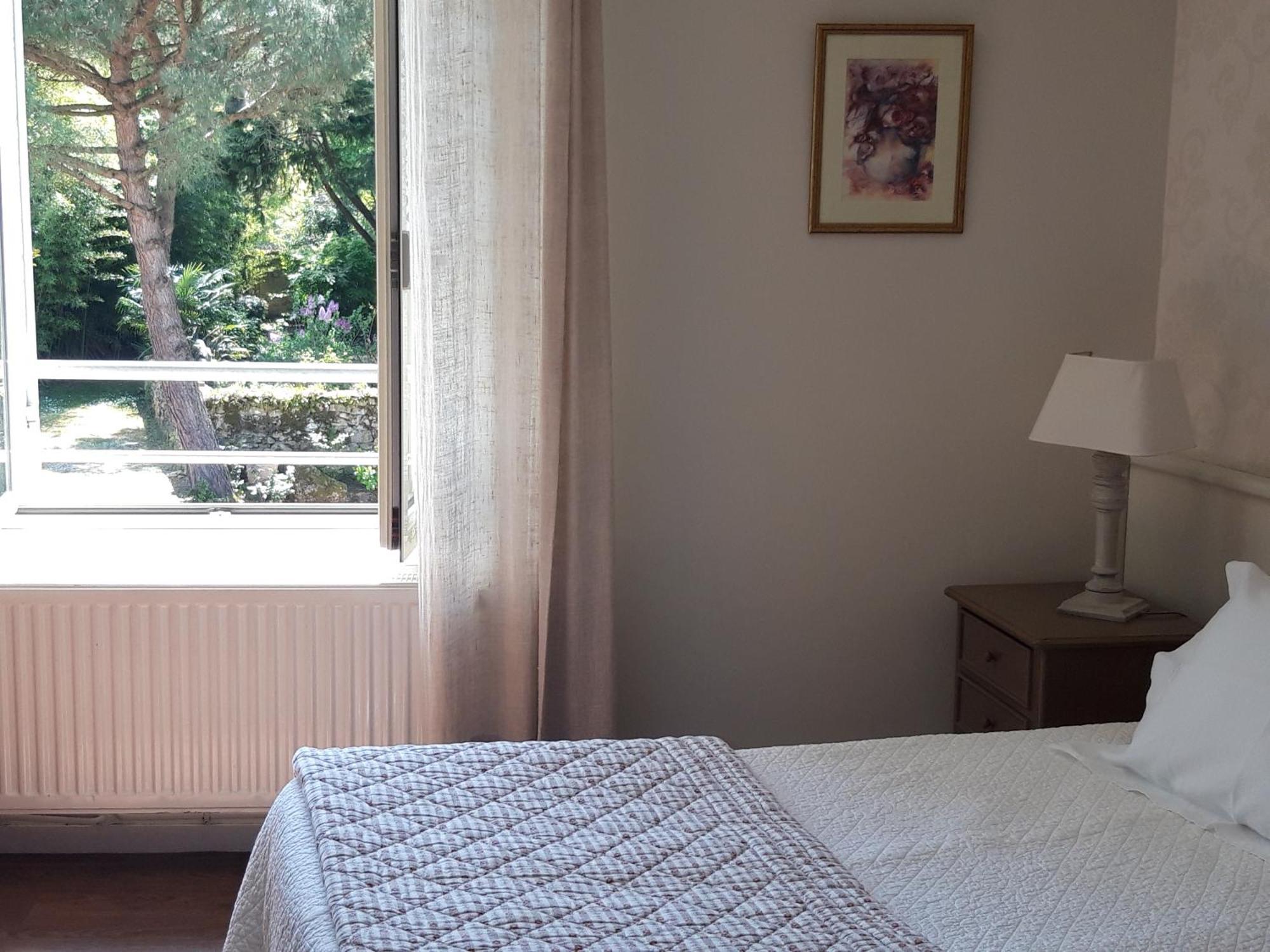 Chambre D'Hotes De L'Abricotier Saint-Macaire Exterior photo